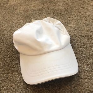 Lulu lemon hat